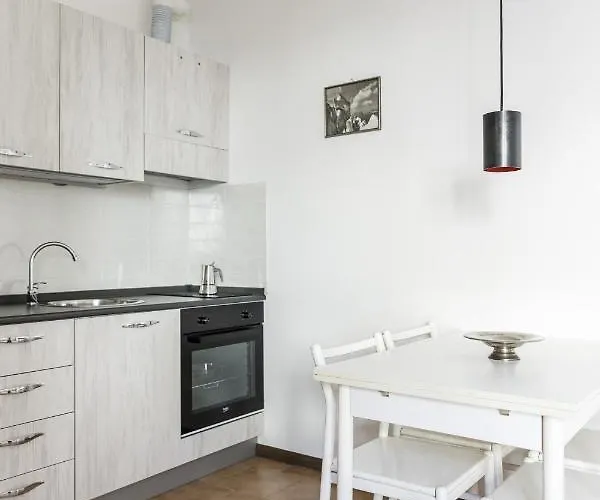 Διαμέρισμα Cavour 2 *